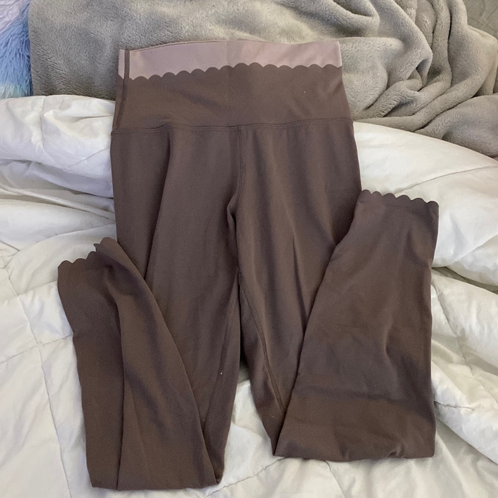 arie leggings